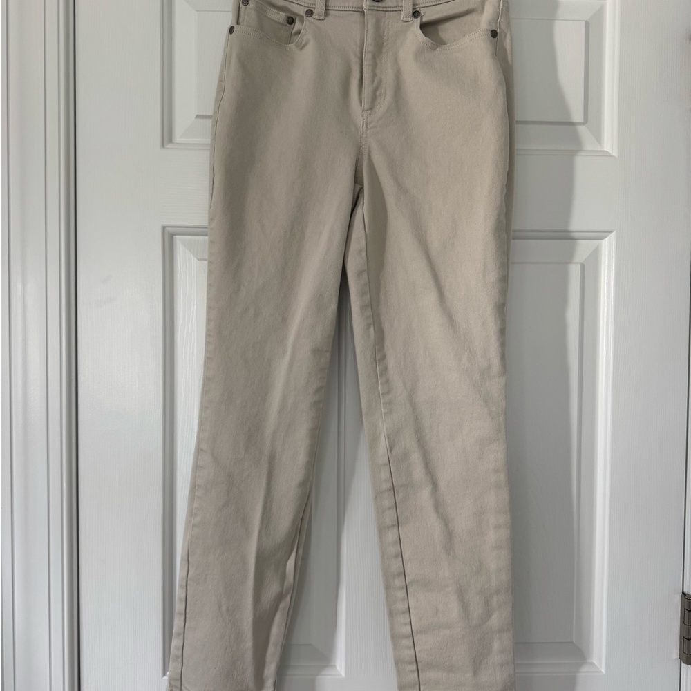 Brooks Brothers Women's Straight Leg Jeans in Cream